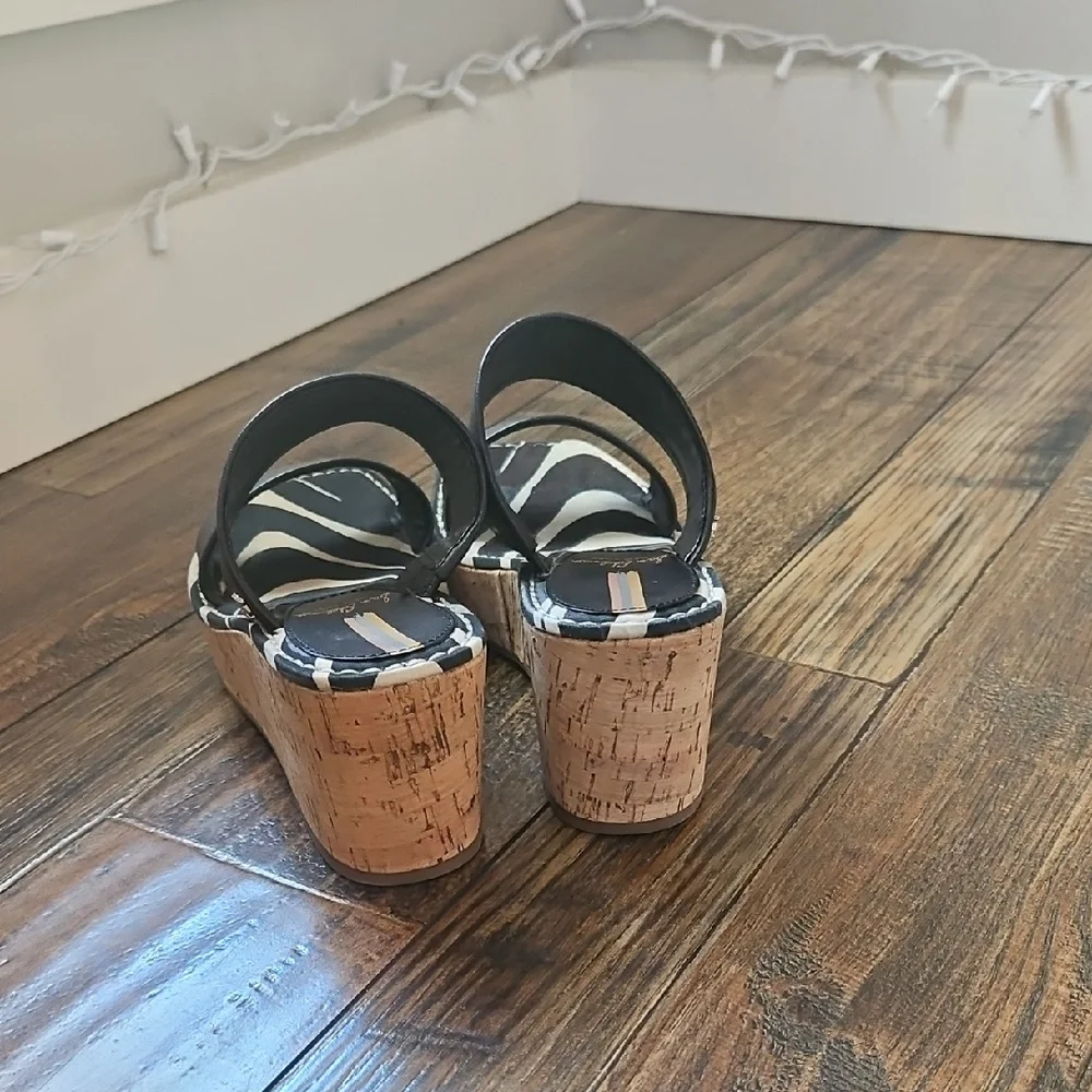 Sam Edelman Alissa Black ‎ and Tan Wedge Sandals